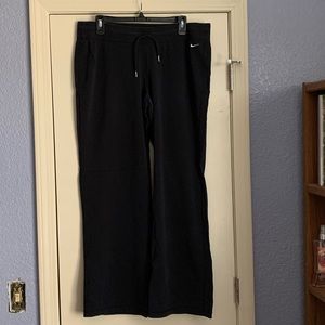 black nike sweatpants